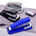 Dập Ghim Số 3 Xoay Chiều Deli 0414 – Dập Lực Mạnh, Xoay Ghim Linh Hoạt, Ghim Dày Đến 25 Tờ