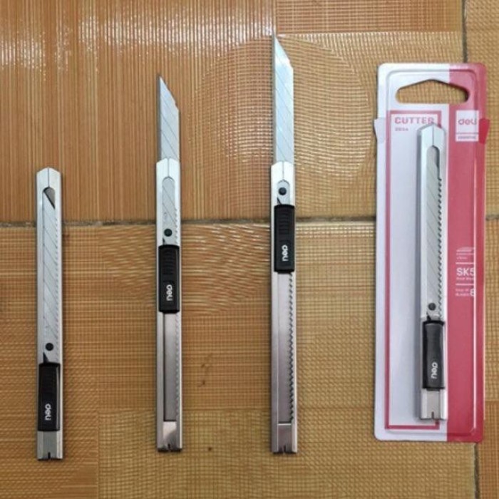 Dao Rọc Giấy Deli 2034 – Thiết Kế Chắc Chắn, Lưỡi Sắc Bền Bỉ