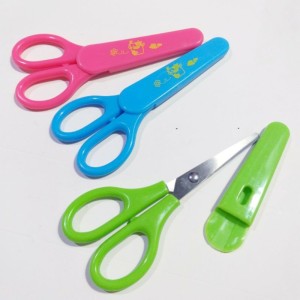 Kéo Thủ Công Có Nắp Đậy Xuân Bo 5008