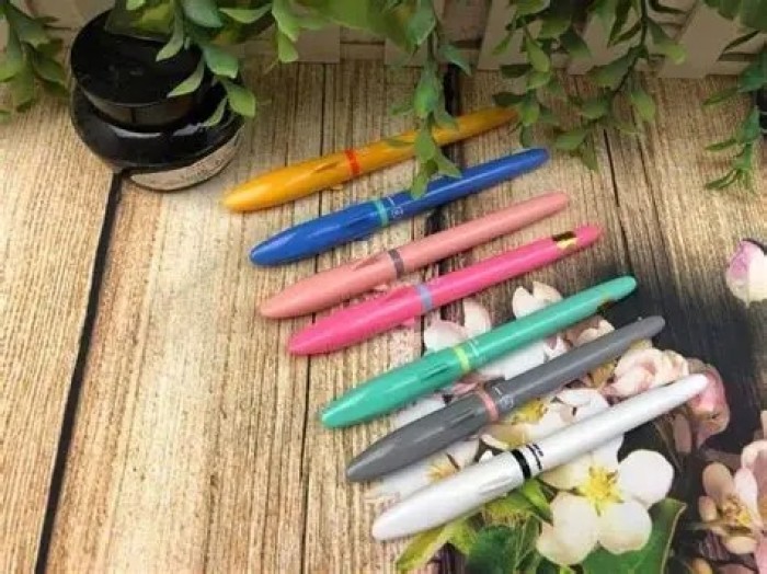 Bút Mài Thầy Ánh 067 – Ngòi Mài Sẵn, Viết Êm, Nét Thanh Đậm Chuẩn Luyện Chữ Đẹp