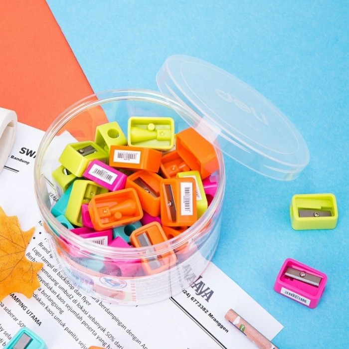 Gọt Chì Deli 0594 – Thiết Kế Đơn Giản, Tiện Dụng