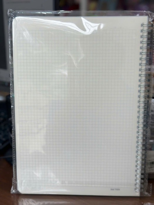 Sổ Lò Xo A4 Hải Tiến The Light 9868 Bìa Nhựa Kẻ Caro 200 Trang Giấy 80gsm