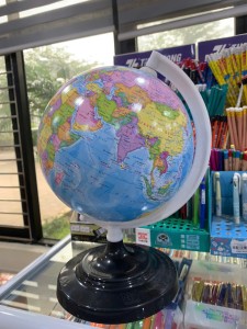 Quả Địa Cầu Trung Trang Trí Giáo Dục Cao Cấp Xoay 360 Độ 